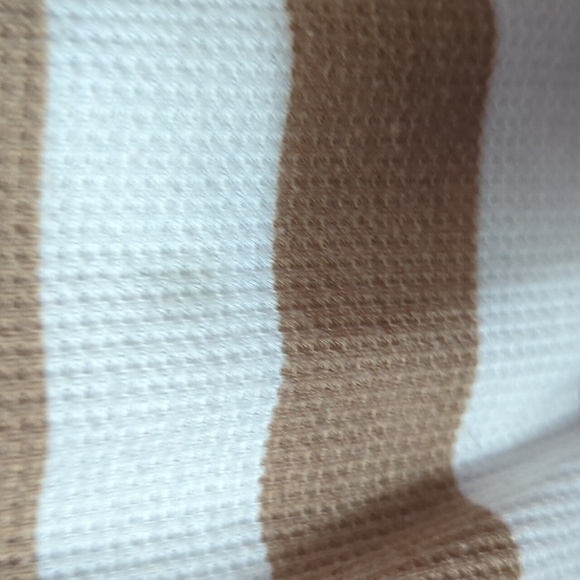 Top - Picture 3 of 5